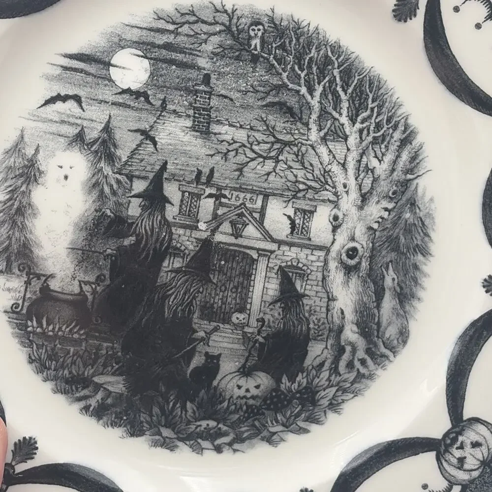 Royal Stafford Witches Coven Set 8 Salad/Side Plate Ghost Halloween Seance New